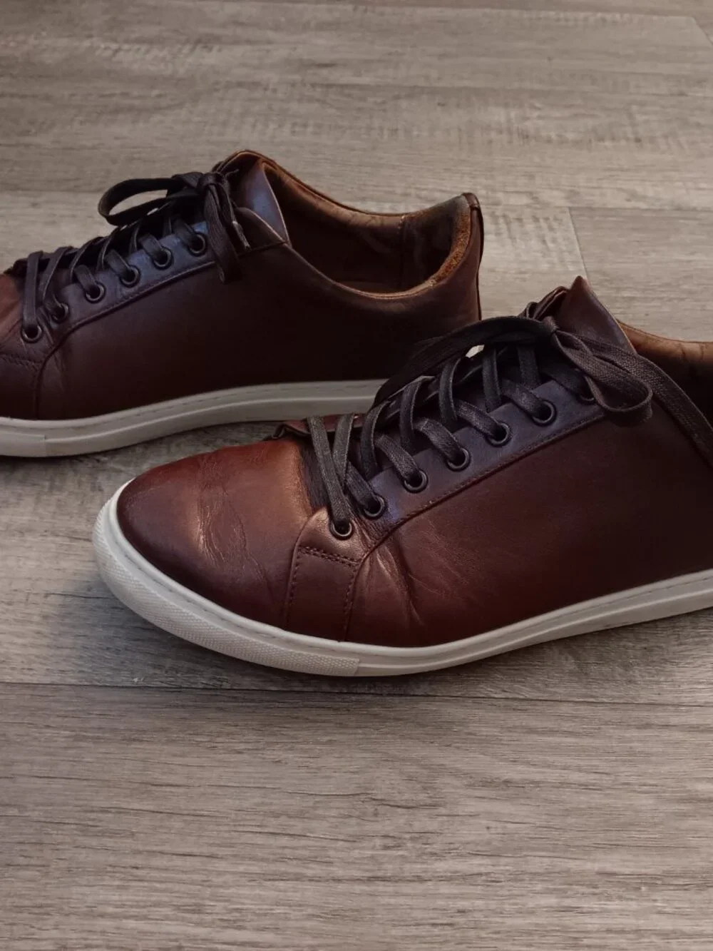 Thursday Leather Lace Up Sneakers Men’s Size 11.5 Wide